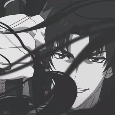 美退役中将颈部怪异被质疑戴面具